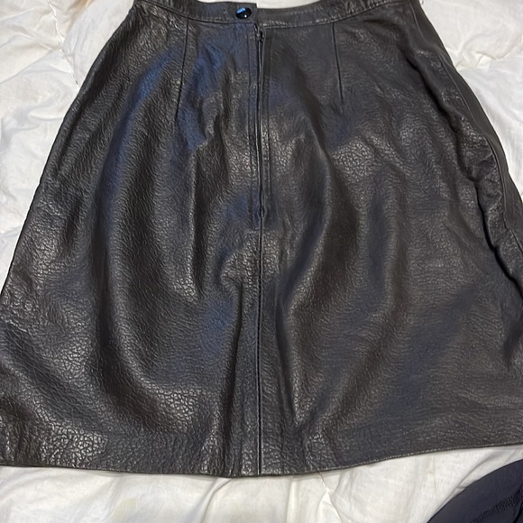 Lined black Leather skirt xsmall - Picture 4 of 5